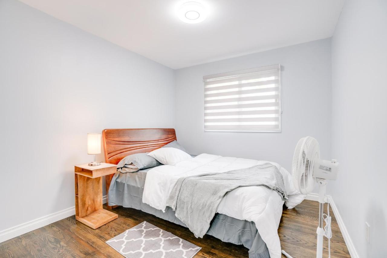 Furnished Family Home Near Toronto - Great Location Game Room - Backyard - Parking & Self Checkin Pickering Εξωτερικό φωτογραφία