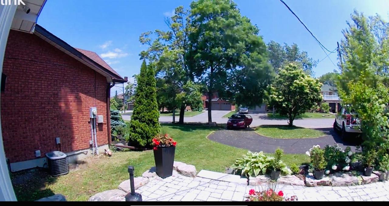 Furnished Family Home Near Toronto - Great Location Game Room - Backyard - Parking & Self Checkin Pickering Εξωτερικό φωτογραφία